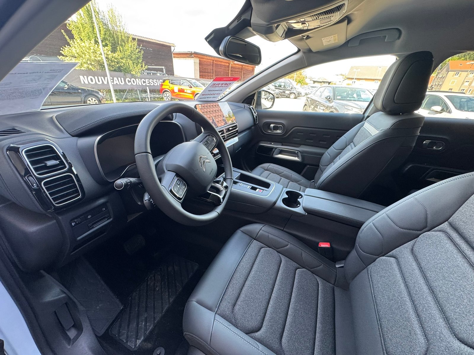 CITROEN C5 Aircross 1.6 PHEV Swiss Edition, Plug-in-Hybrid Petrol/Electric, Second hand / Used, Automatic - 6