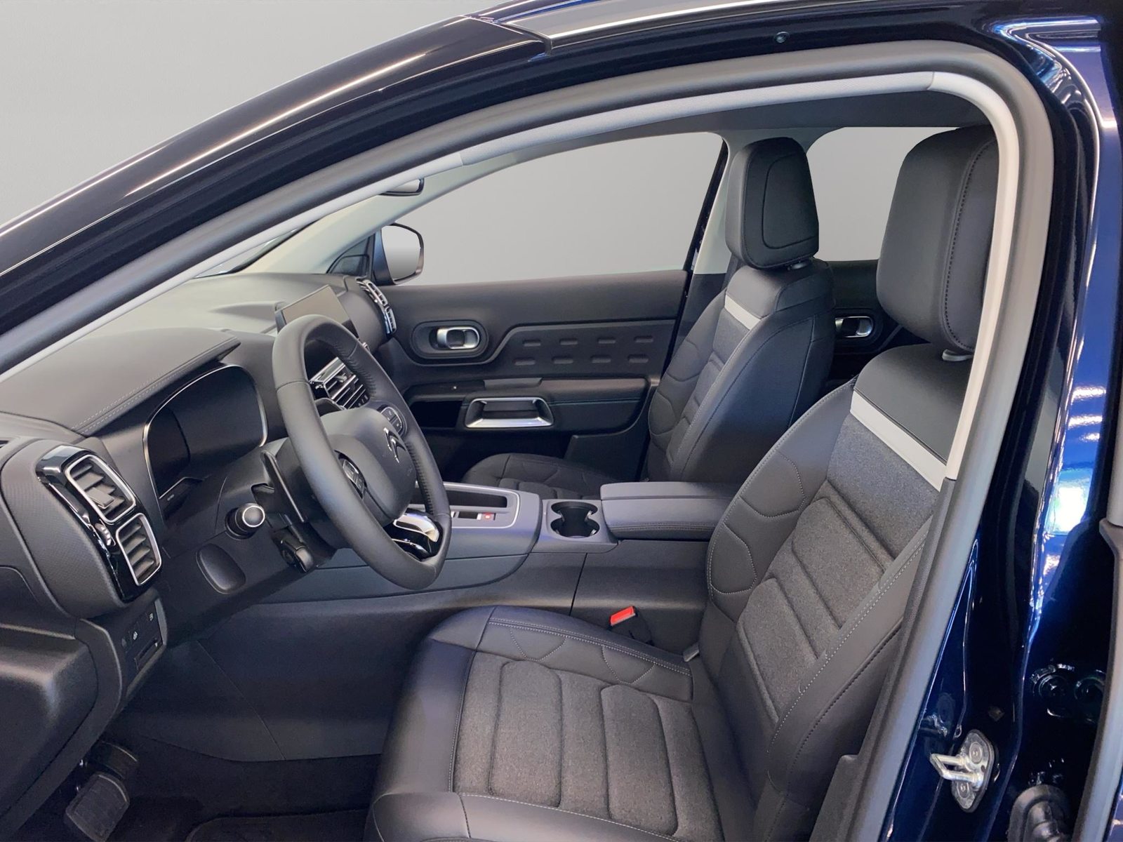 CITROEN C5 Aircross 1.6 Plug-in Hybrid Swiss Edition, Plug-in-Hybrid Benzin/Elektro, Occasion / Gebraucht, Automatik - 2