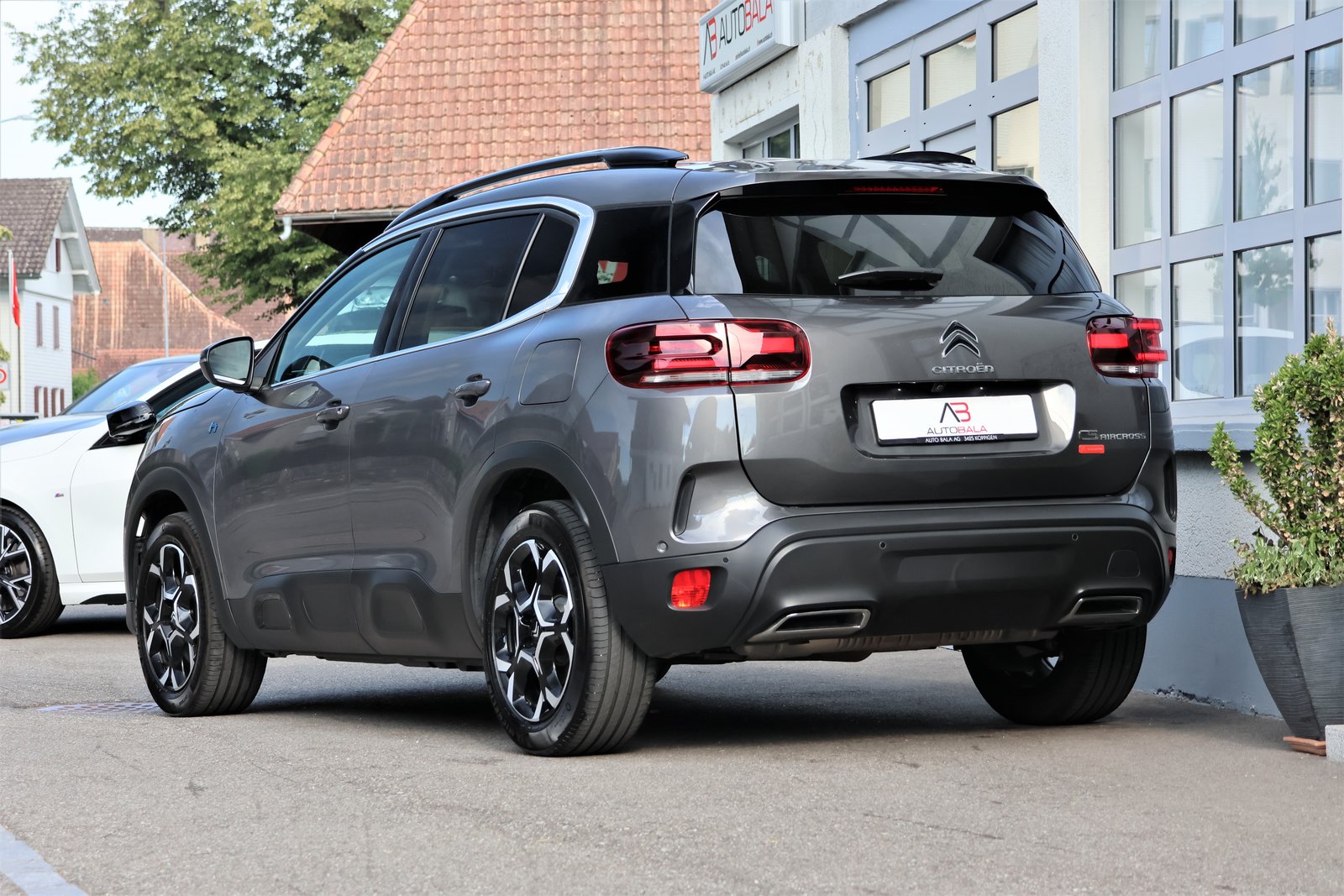 CITROEN C5 Aircross 1.6 PHEV Swiss Edition, Plug-in-Hybrid Petrol/Electric, Second hand / Used, Automatic - 3