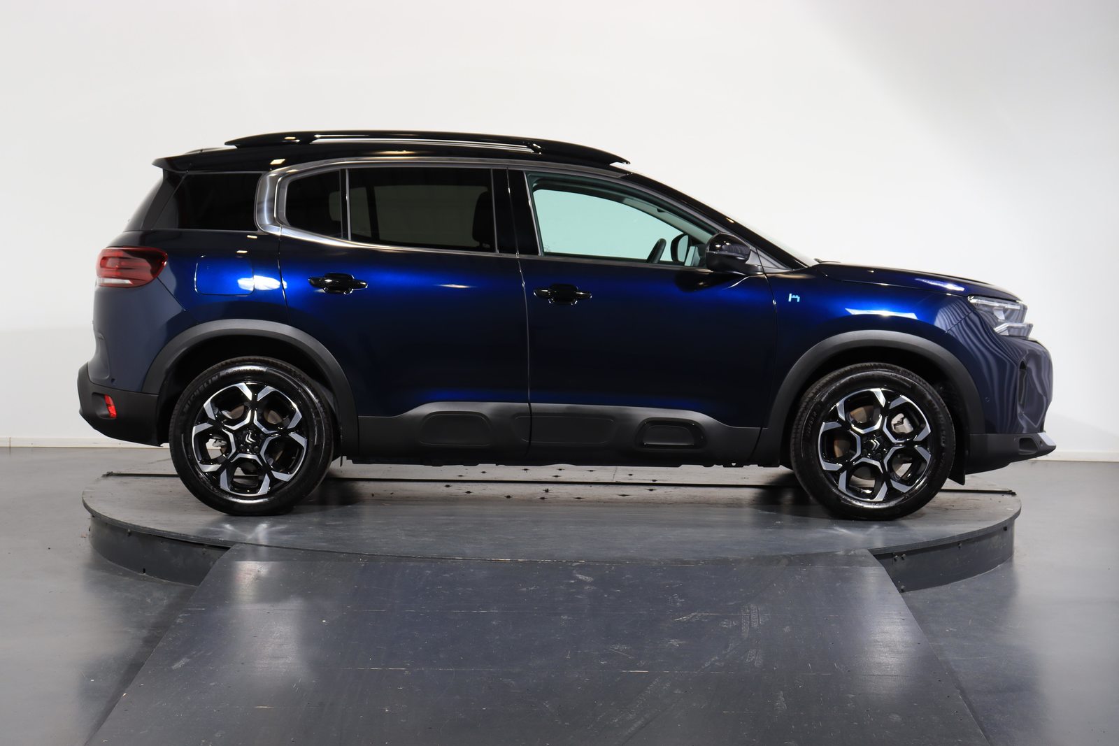 CITROEN C5 Aircross 1.6 Plug-in Hybrid Max, Plug-in-Hybrid Petrol/Electric, Second hand / Used, Automatic - 2