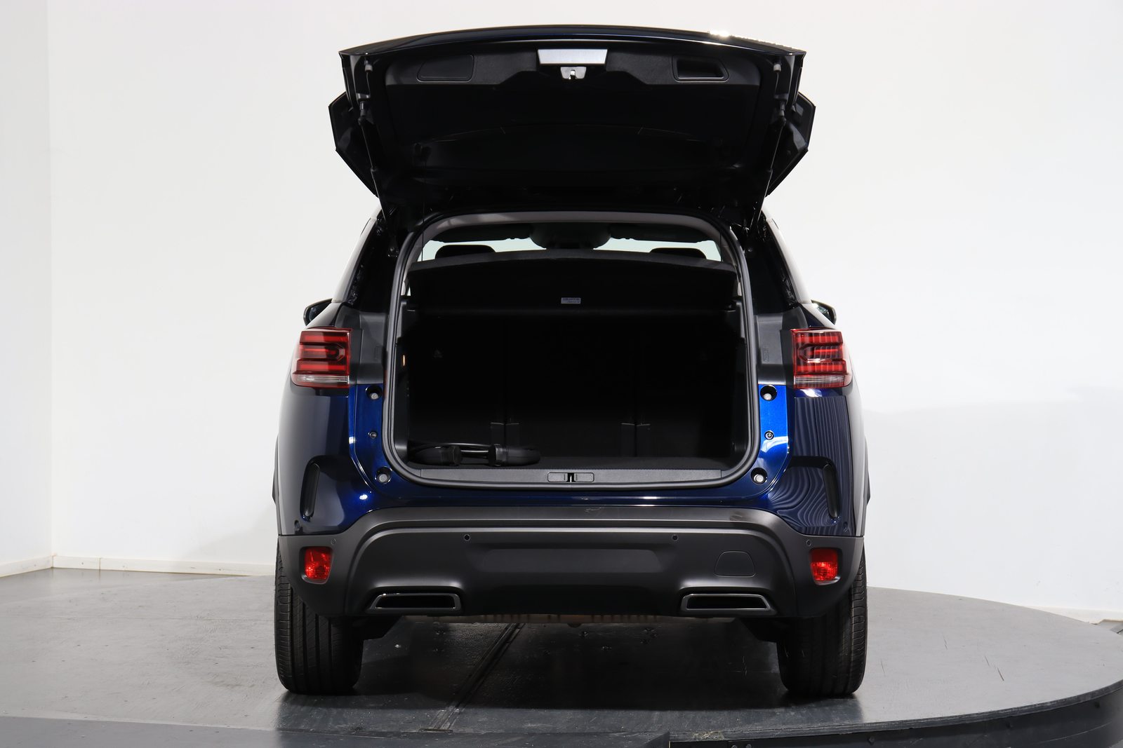 CITROEN C5 Aircross 1.6 Plug-in Hybrid Max, Plug-in-Hybrid Petrol/Electric, Second hand / Used, Automatic - 4