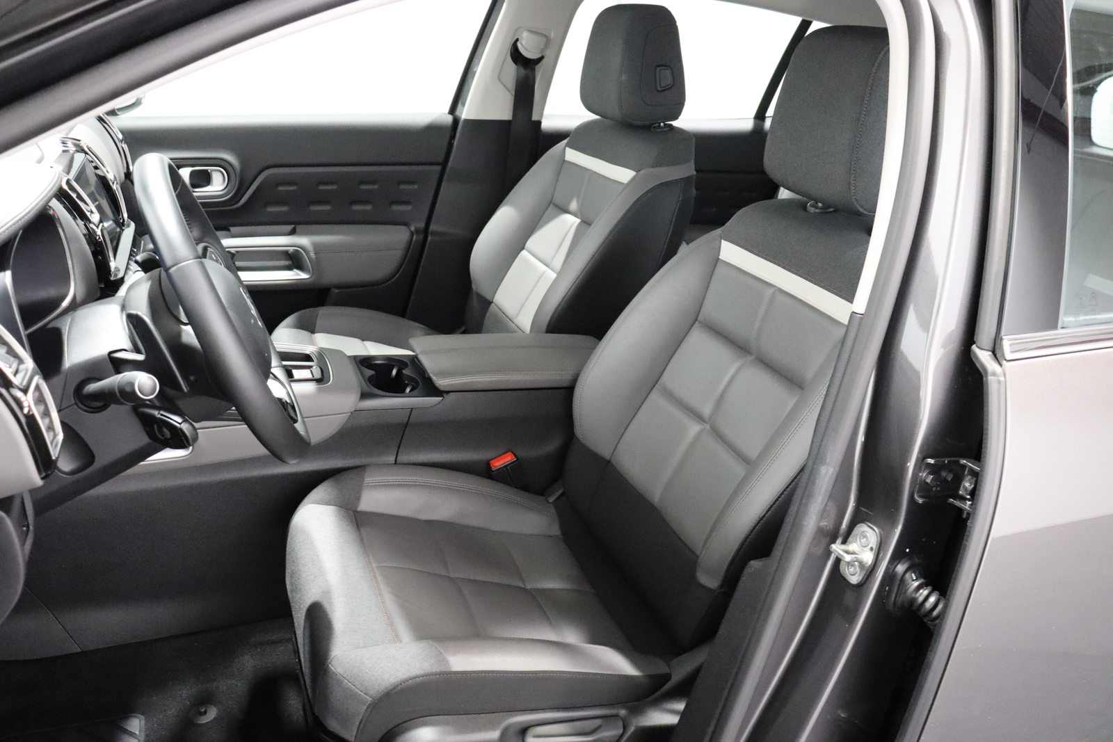 CITROEN C5 Aircross 1.6 Plug-in Hybrid Feel, Plug-in-Hybrid Petrol/Electric, Second hand / Used, Automatic - 5