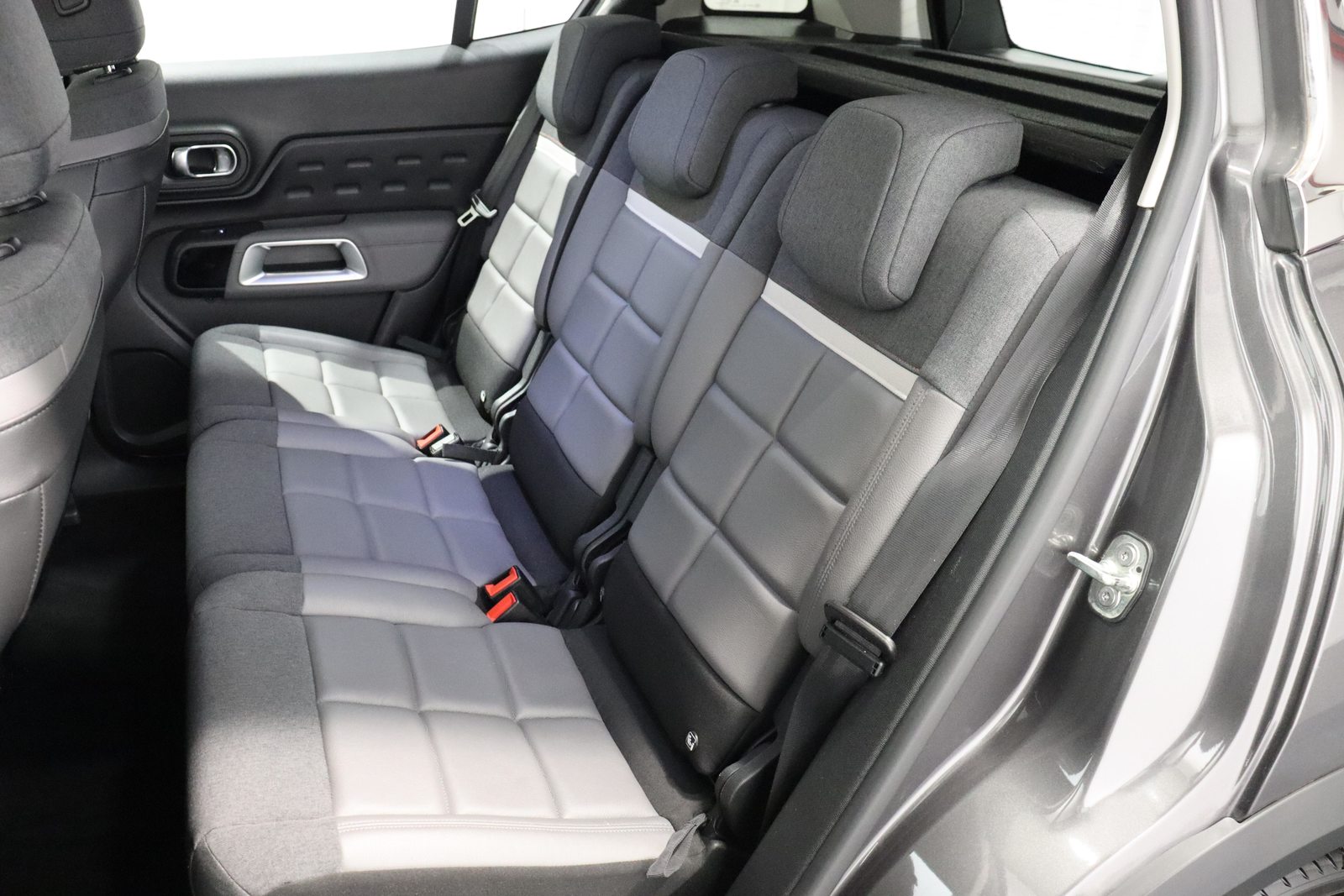 CITROEN C5 Aircross 1.6 Plug-in Hybrid Feel, Plug-in-Hybrid Petrol/Electric, Second hand / Used, Automatic - 6