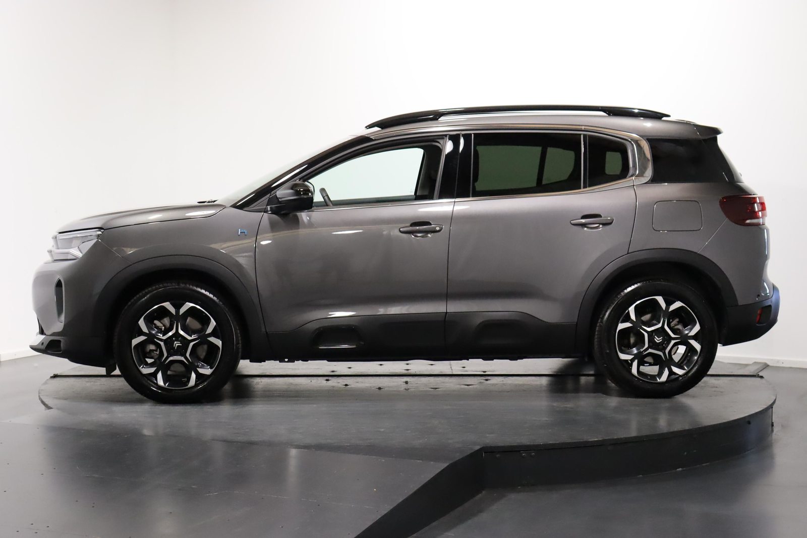 CITROEN C5 Aircross 1.6 Plug-in Hybrid Swiss Edition, Plug-in-Hybrid Petrol/Electric, Second hand / Used, Automatic - 2