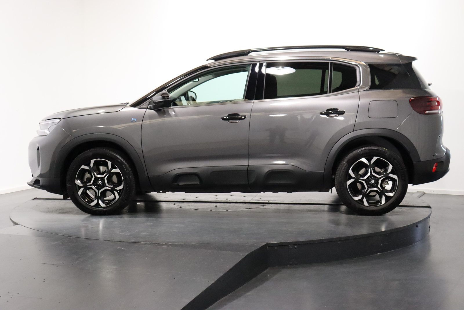 CITROEN C5 Aircross 1.6 Plug-in Hybrid Max, Plug-in-Hybrid Petrol/Electric, Second hand / Used, Automatic - 4