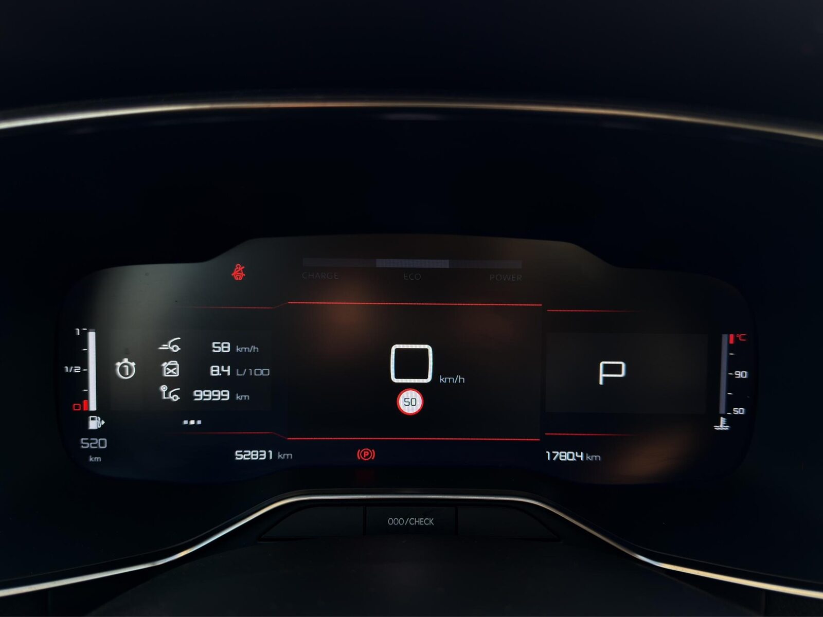 CITROEN C5 Aircross 1.2 Hybrid Swiss Edition, Mild-Hybrid Petrol/Electric, Second hand / Used, Automatic - 4