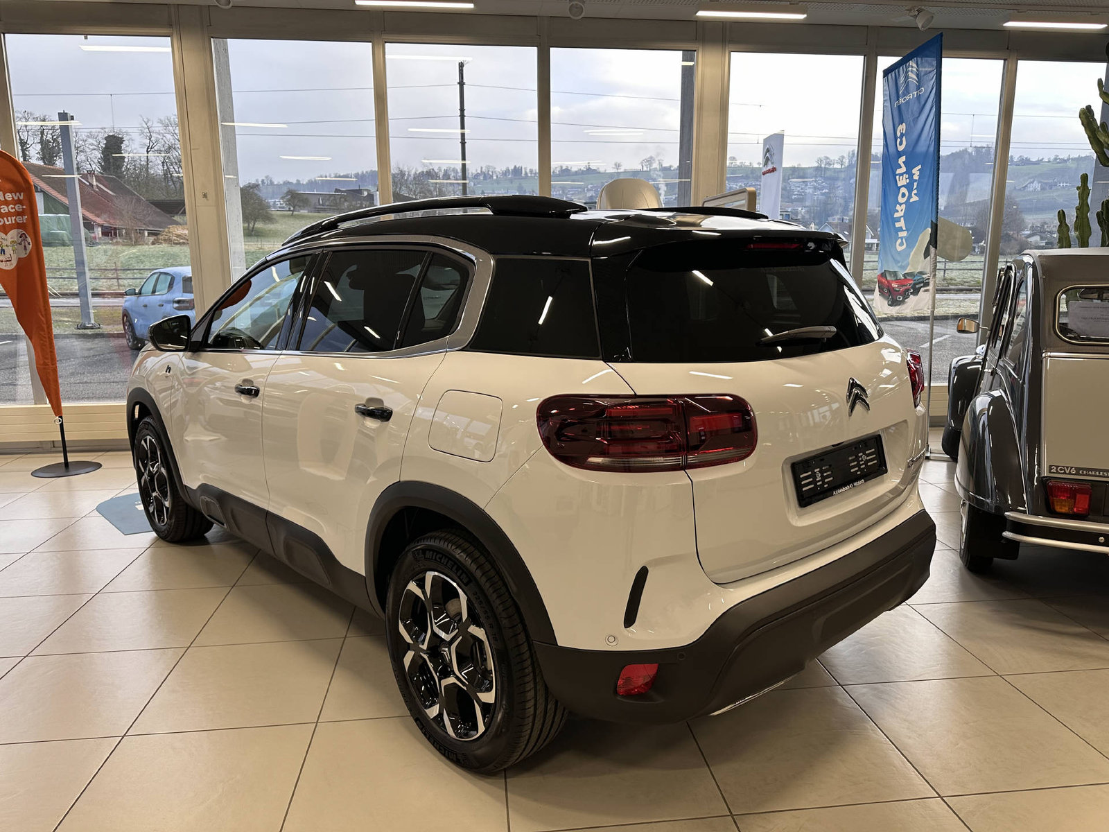 CITROEN C5 Aircross 1.6 Plug-in Hybrid, Hybride Rechargeable Essence/Électricité, Voiture de démonstration, Automatique - 3