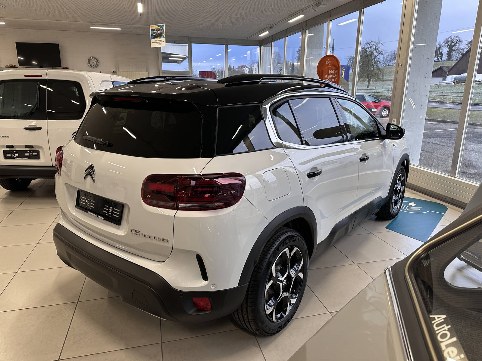 CITROEN C5 Aircross 1.6 Plug-in Hybrid, Hybride Rechargeable Essence/Électricité, Voiture de démonstration, Automatique - 4