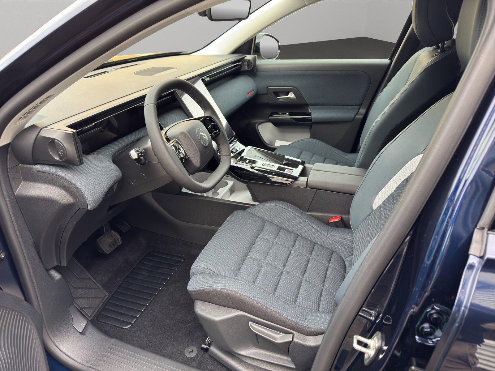 CITROEN C5 AIRCROSS 1.2 Hybrid Plus, Hybride Intégral Essence/Électricité, Voiture de démonstration, Automatique - 4