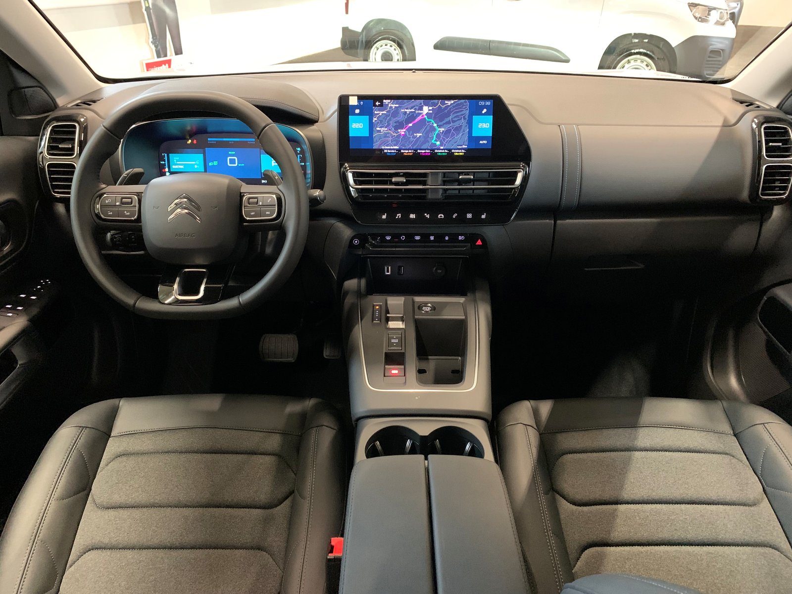 CITROEN C5 Aircross 1.6 PHEV SWISS EDITION, Plug-in-Hybrid Petrol/Electric, Ex-demonstrator, Automatic - 5