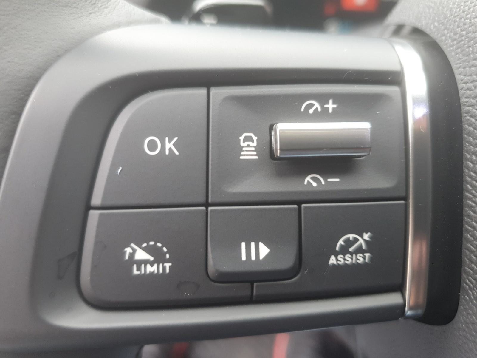 CITROEN C5 X 1.6 Plug-in Hybrid Feel Pack, Plug-in-Hybrid Petrol/Electric, New car, Automatic - 2