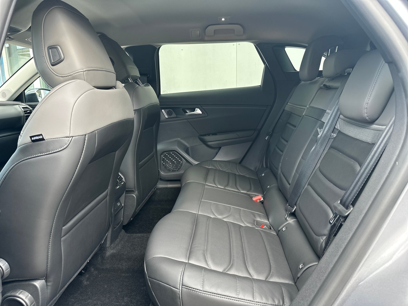 CITROEN C5 X 1.6i PHEV Shine e-EAT8, Plug-in-Hybrid Benzina/Elettrica, Auto nuove, Automatico - 7