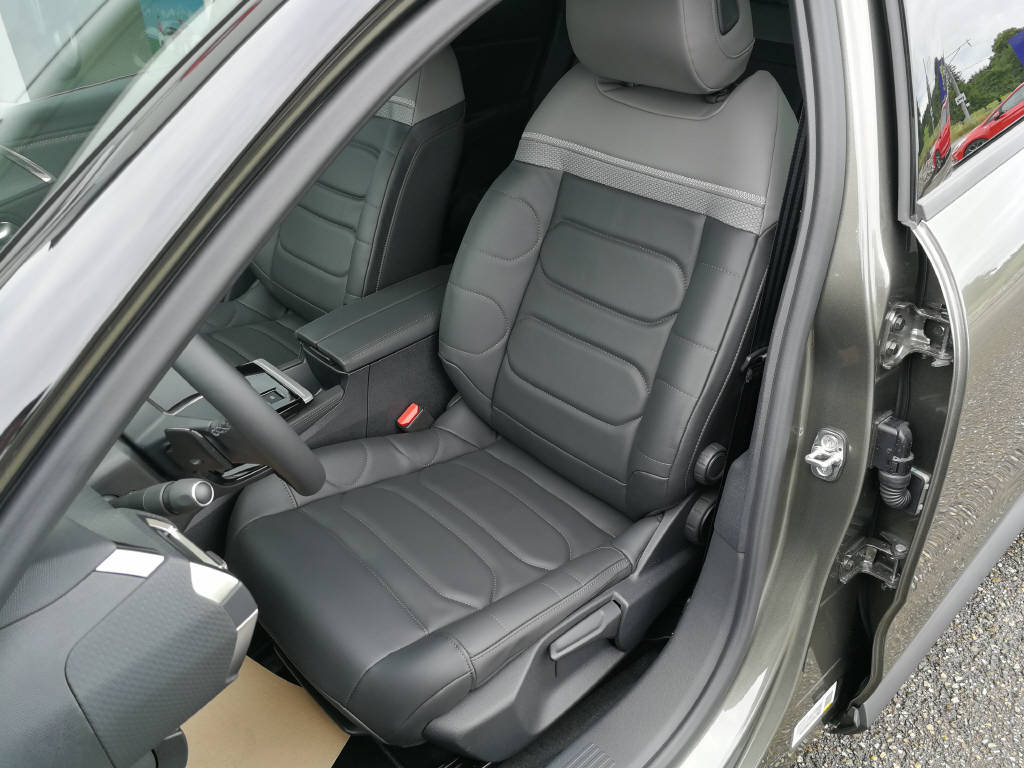 CITROEN C5 X 1.6 PureTech Shine, Essence, Voiture de démonstration, Automatique - 7