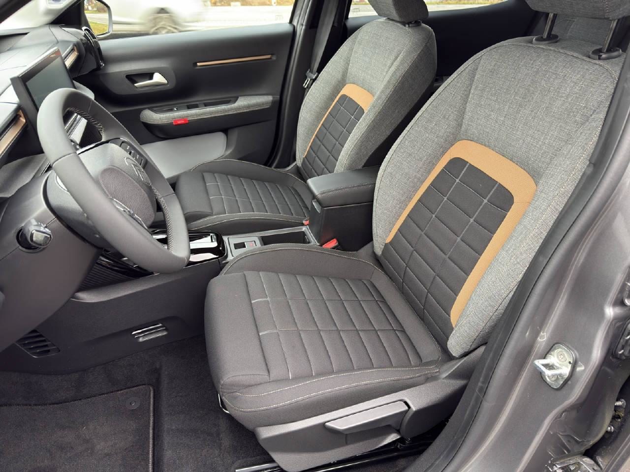 CITROEN e-C3 Aircross Plus, Électrique, Occasion / Utilisé, Automatique - 5