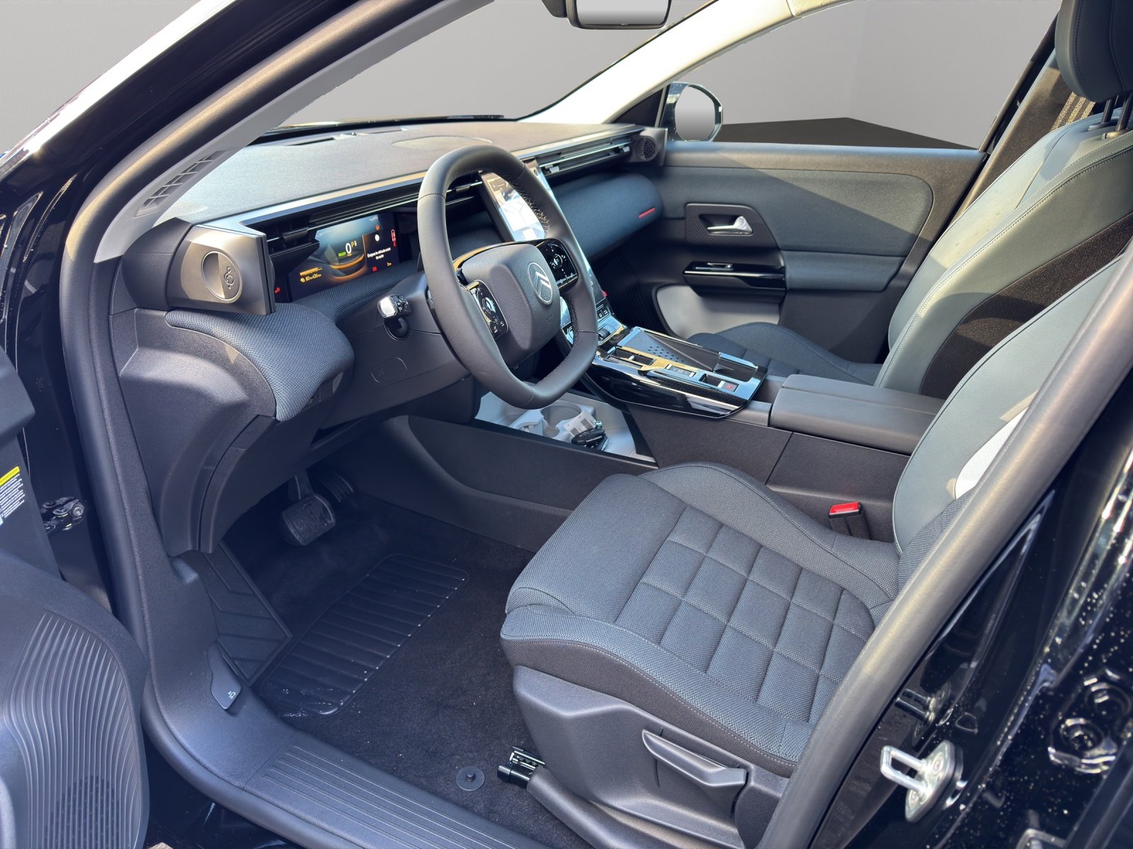CITROEN e-C5 Aircross Plus, Electric, Ex-demonstrator, Automatic - 4