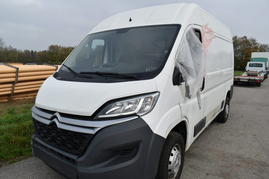 CITROEN 2.0 BlueHDi 130 Confort