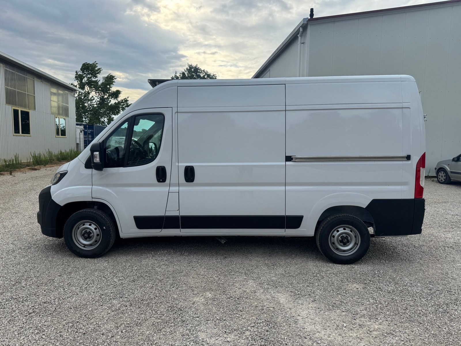 CITROEN L2H2 mit 2 x Schiebetüren Links + Rechts mit Multimedia und, Diesel, New car, Manual - 2