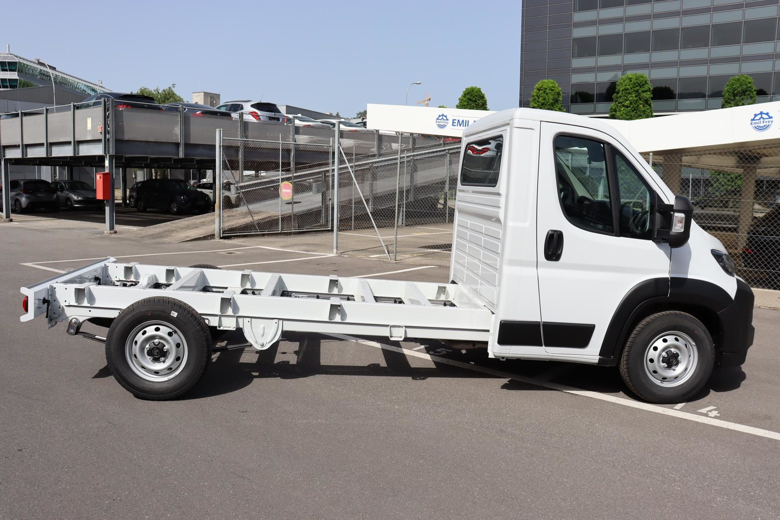 CITROEN Jumper Kab.-Ch. 35+ L2S 2.2 BlueHDi 140, Diesel, Neuwagen, Handschaltung - 2