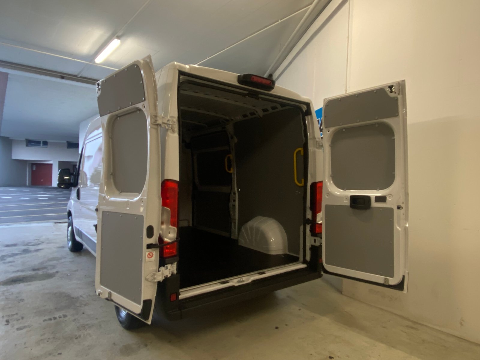 CITROEN Jumper 33 2.2 BlueHDi 140 L2H2, Diesel, Occasion / Utilisé, Manuelle - 4