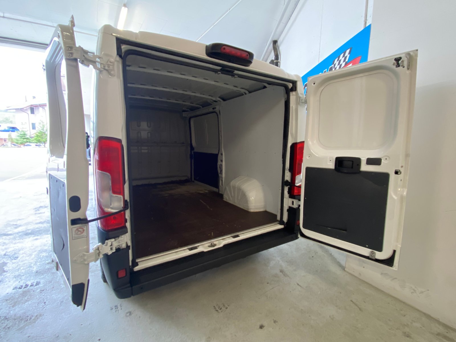 CITROEN 30 L2H1 Club 2.2 Blue HDI, Diesel, Occasion / Utilisé, Manuelle - 4
