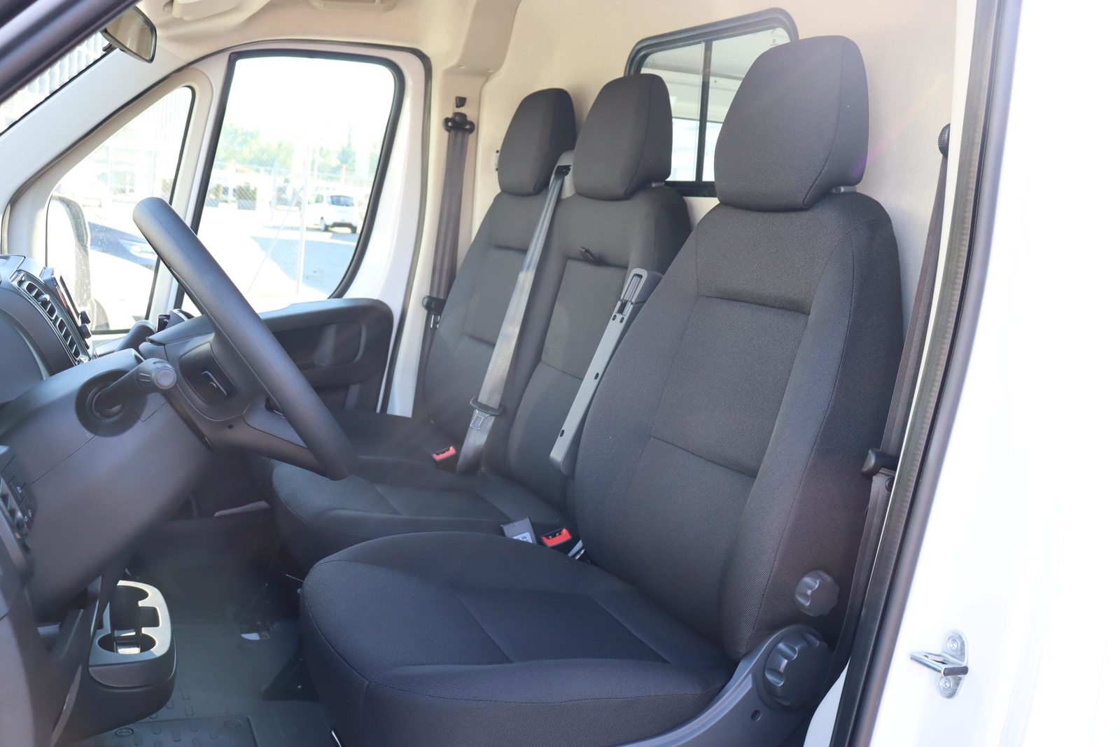 CITROEN Jumper Kaw. 35 L2H2 2.2 BlueHDi 140 S/S, Diesel, Voiture nouvelle, Automatique - 5