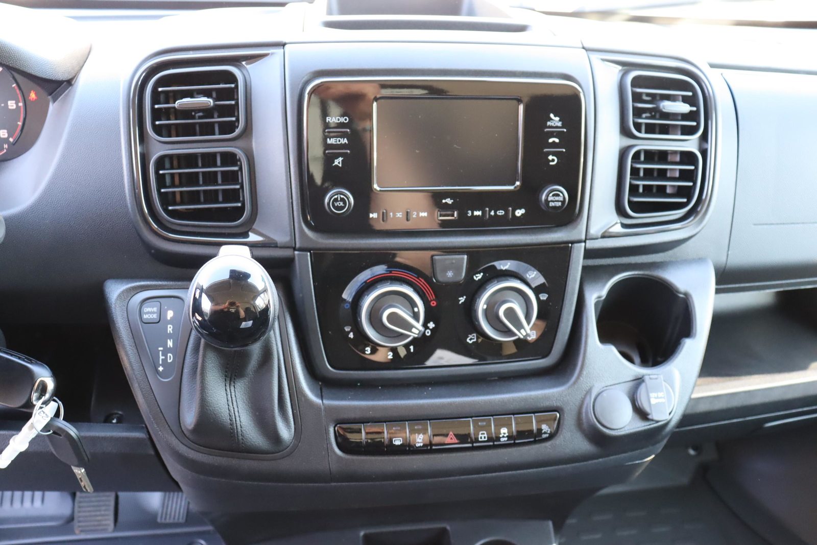 CITROEN Jumper Kaw. 35 L2H2 2.2 BlueHDi 140 S/S, Diesel, Voiture nouvelle, Automatique - 7