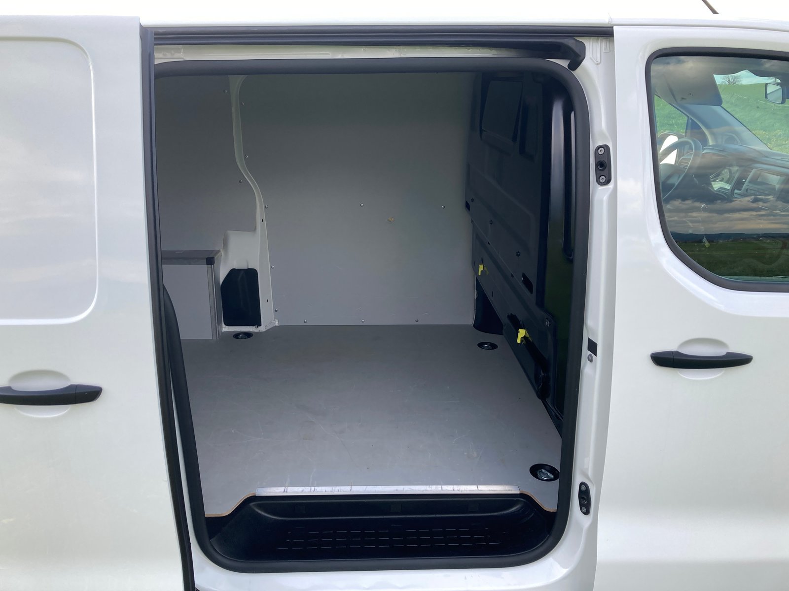CITROEN Jumpy 1.5 BlueHDi 100 M Komfort mit Anhängerkupplun, Diesel, Occasioni / Usate, Manuale - 7