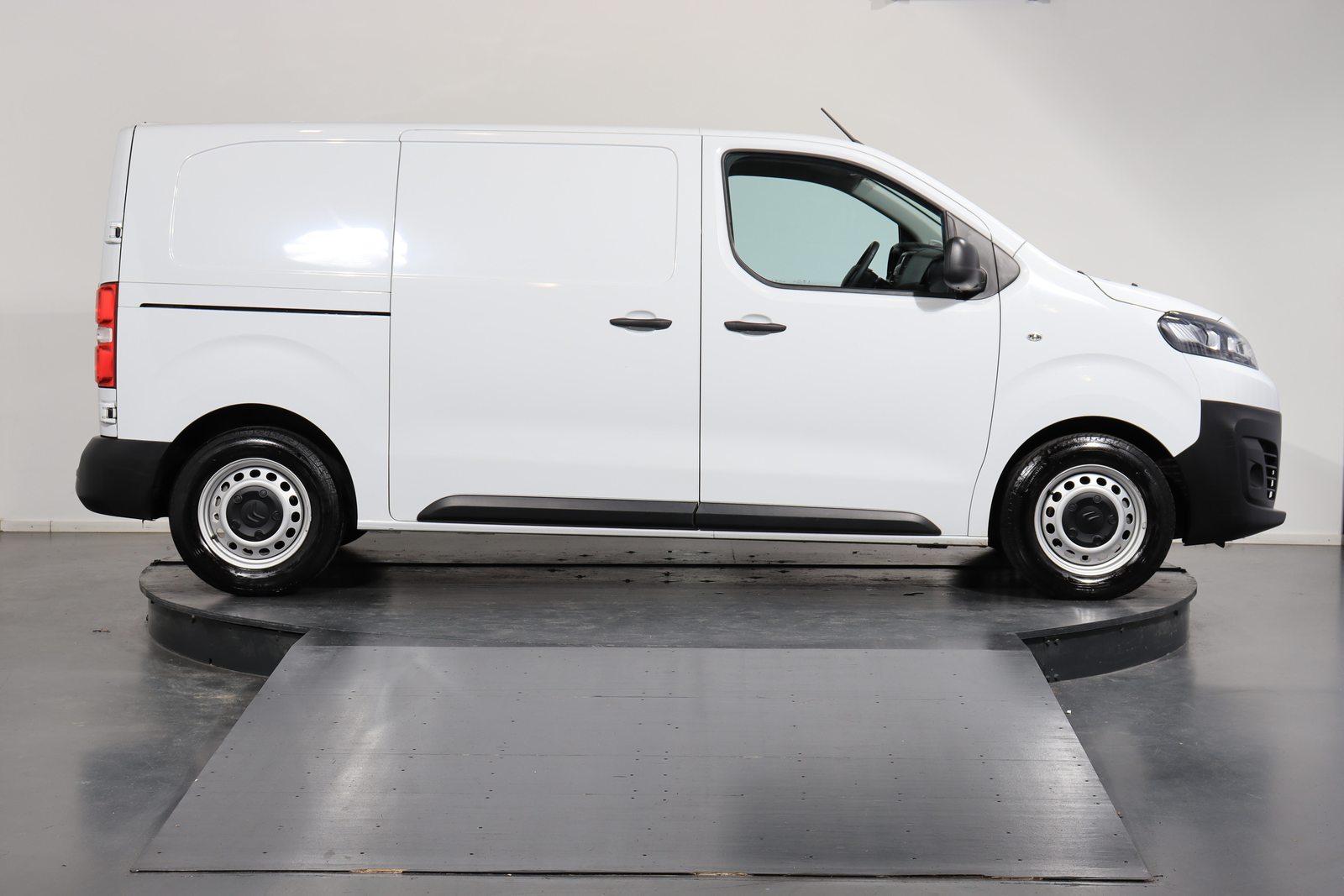 CITROEN Jumpy Kaw. M 1.5 BlueHDi 100 Swiss Edition S/S, Diesel, Occasion / Utilisé, Manuelle - 2