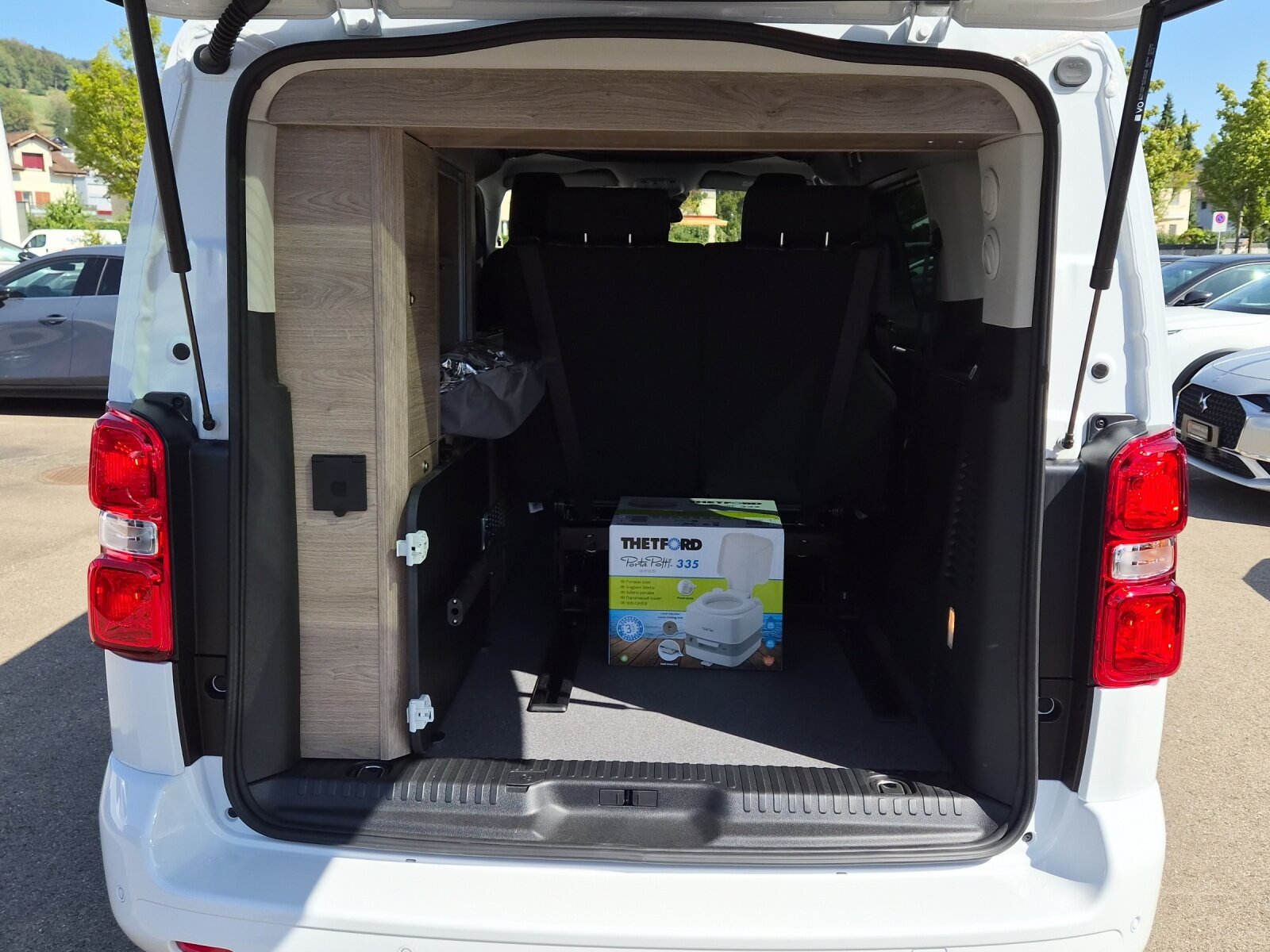 CITROEN Spacetourer Holidays 2.0 BlueHDi 180 + Paket MAX und Anhäng, Diesel, Voiture nouvelle, Automatique - 6