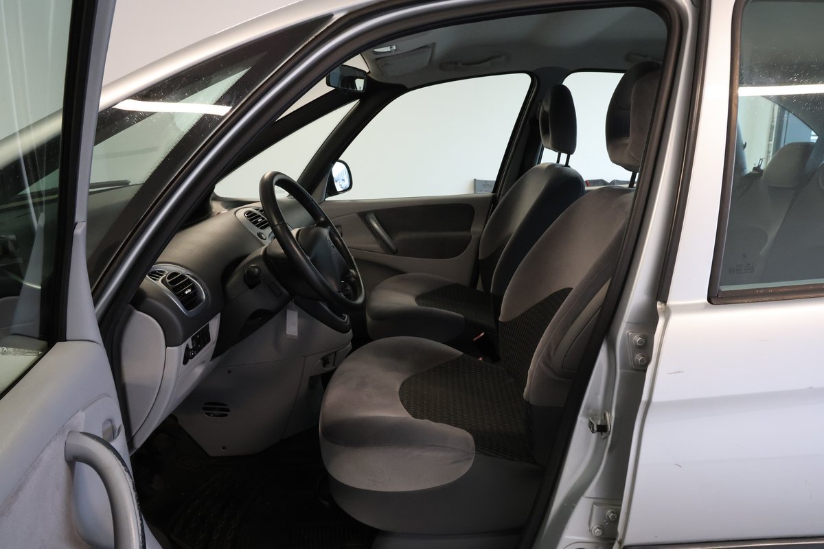 CITROEN Xsara Picasso 1.6i **frisch ab MFK**, Petrol, Second hand / Used, Manual - 6