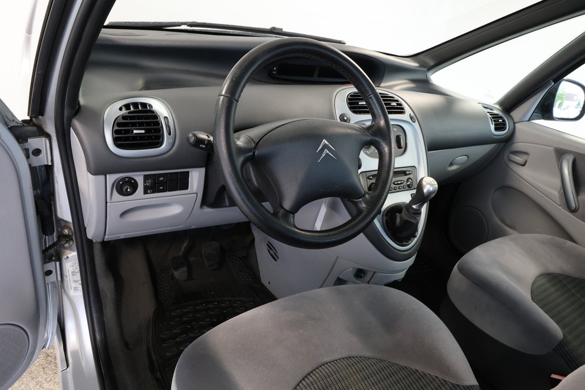 CITROEN Xsara Picasso 1.6i **frisch ab MFK**, Petrol, Second hand / Used, Manual - 7