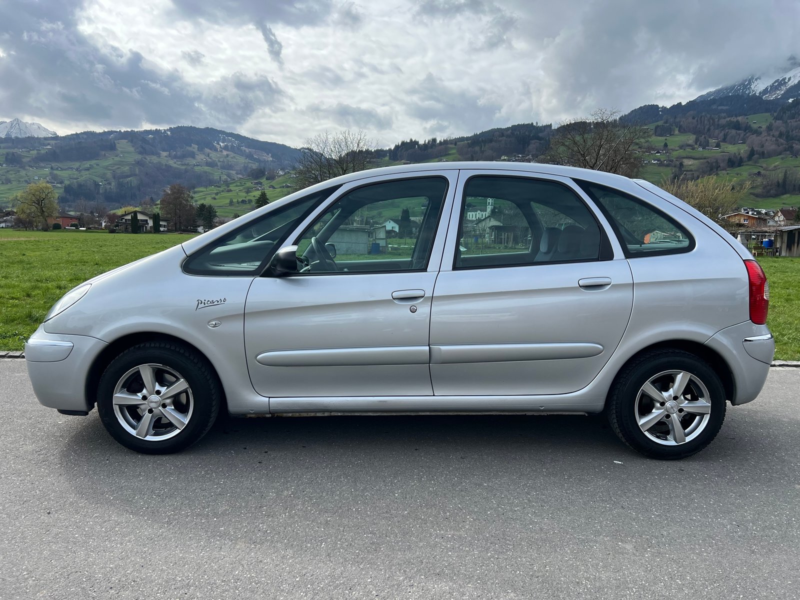 CITROEN Xsara Picasso 2.0i 16V Exclusive Automatic, Petrol, Second hand / Used, Automatic - 2