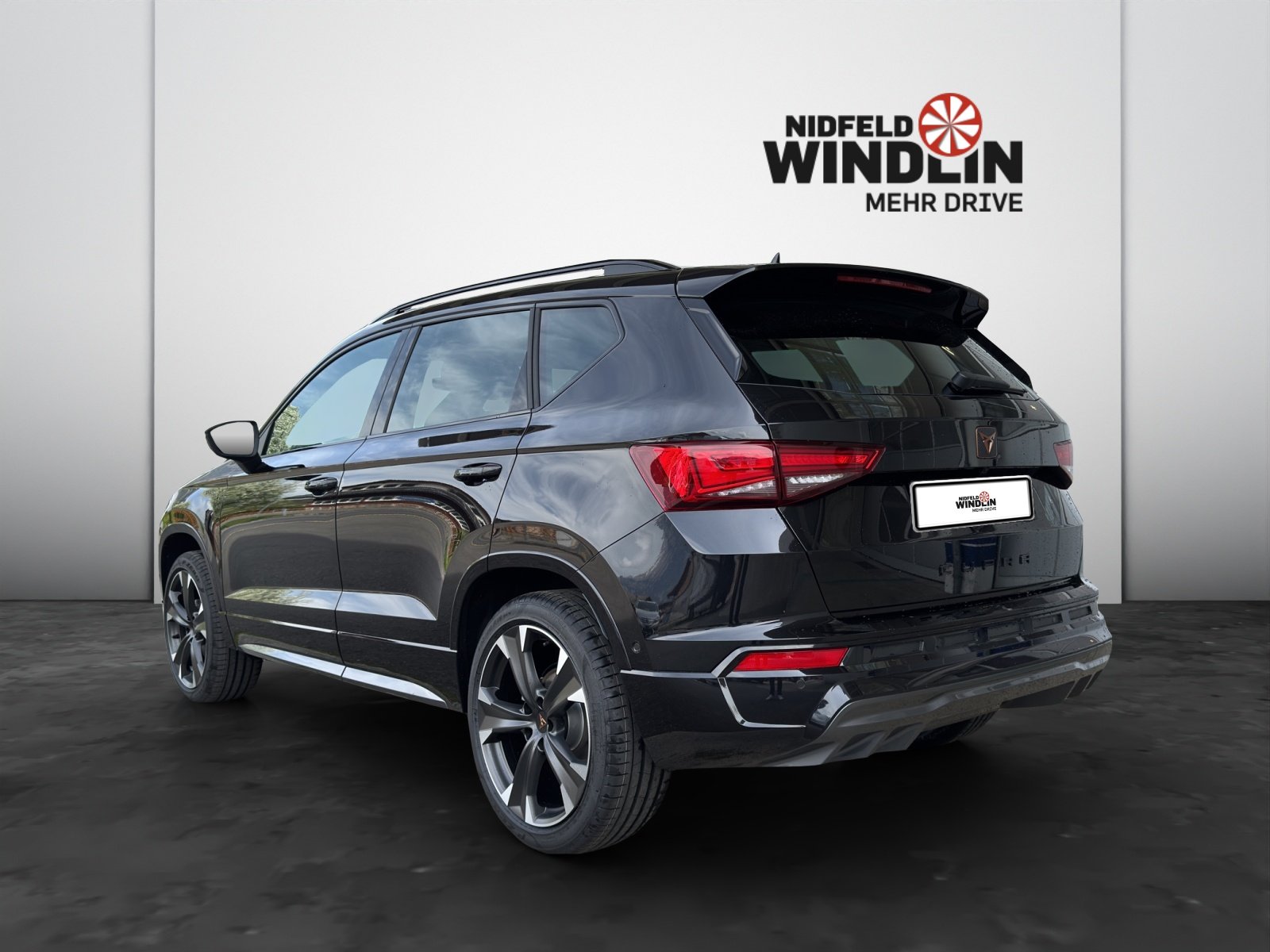 CUPRA Ateca 2.0 TSI Inicio 4Drive DSG, Petrol, New car, Automatic - 4