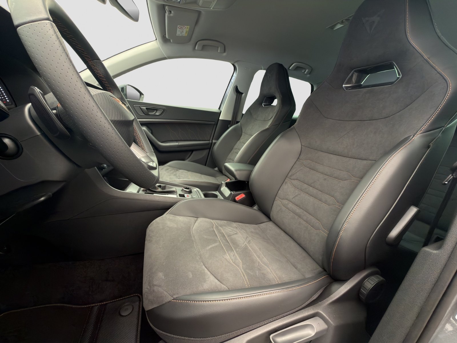 CUPRA Ateca 2.0TSI 4Drive DSG - AHK - 360-Kamera - Travelass, Petrol, New car, Automatic - 6