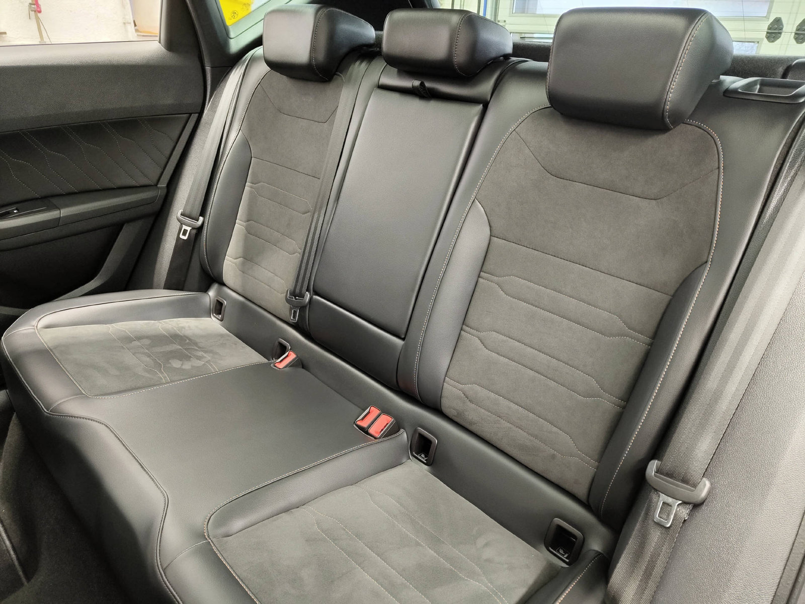 CUPRA Ateca 2.0 TSI VZ 4Drive DSG, Benzin, Occasion / Gebraucht, Automatik - 7