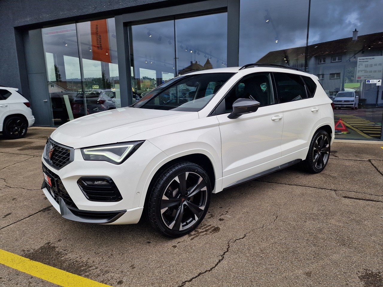 CUPRA ATECA, Petrol, Second hand / Used, Automatic - 2