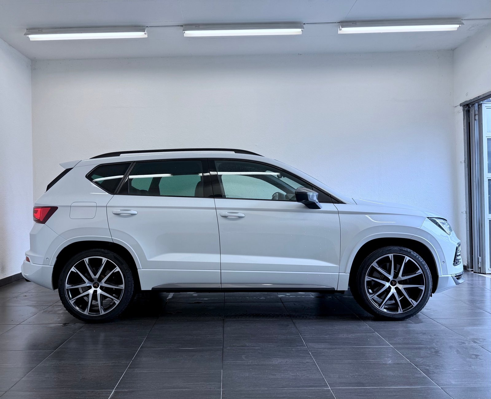 CUPRA ATECA, Benzin, Occasion / Gebraucht, Automatik - 5