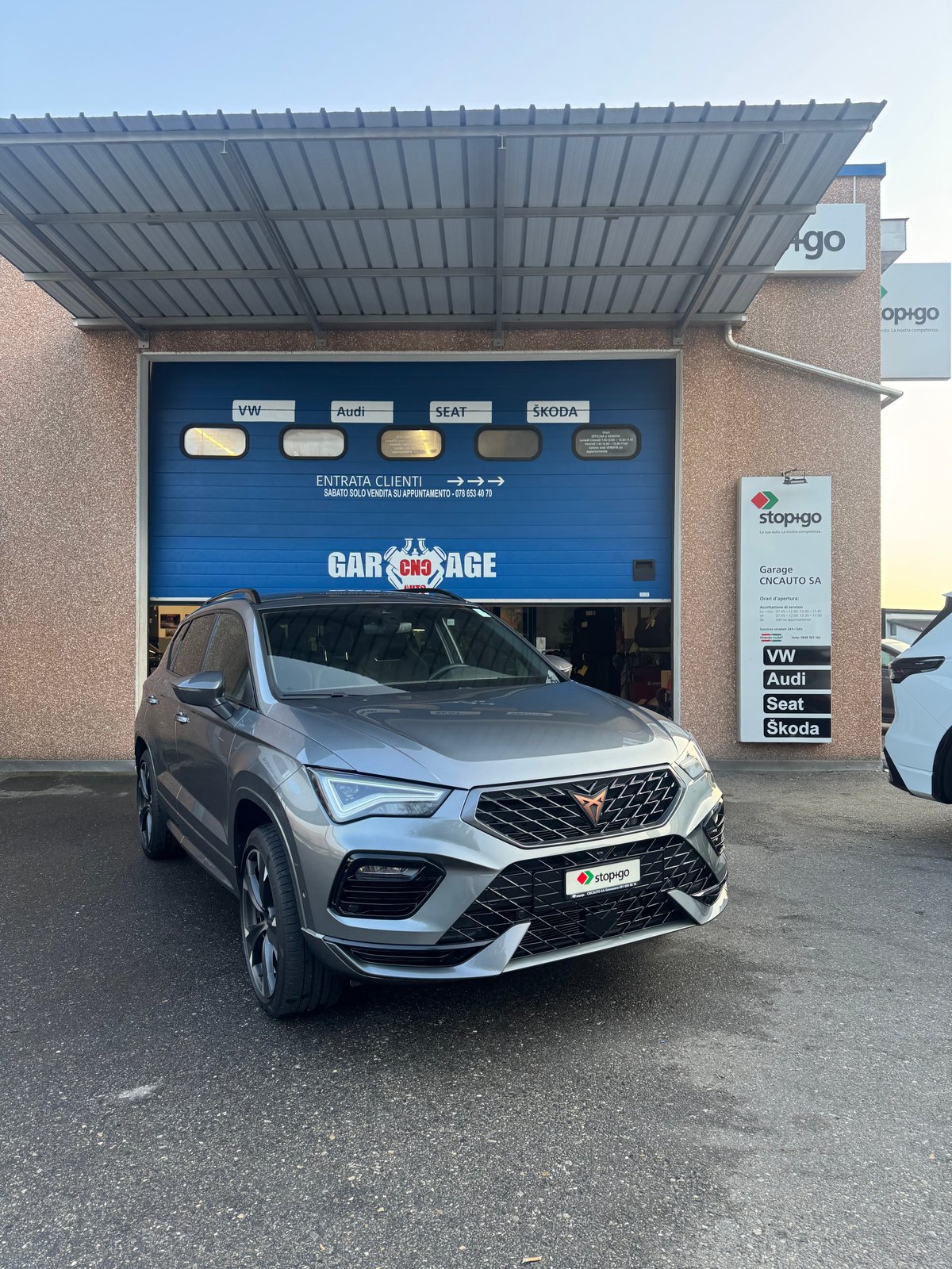 CUPRA Ateca 2.0TSI 4Drive DSG, Benzin, Occasion / Gebraucht, Automatik - 2