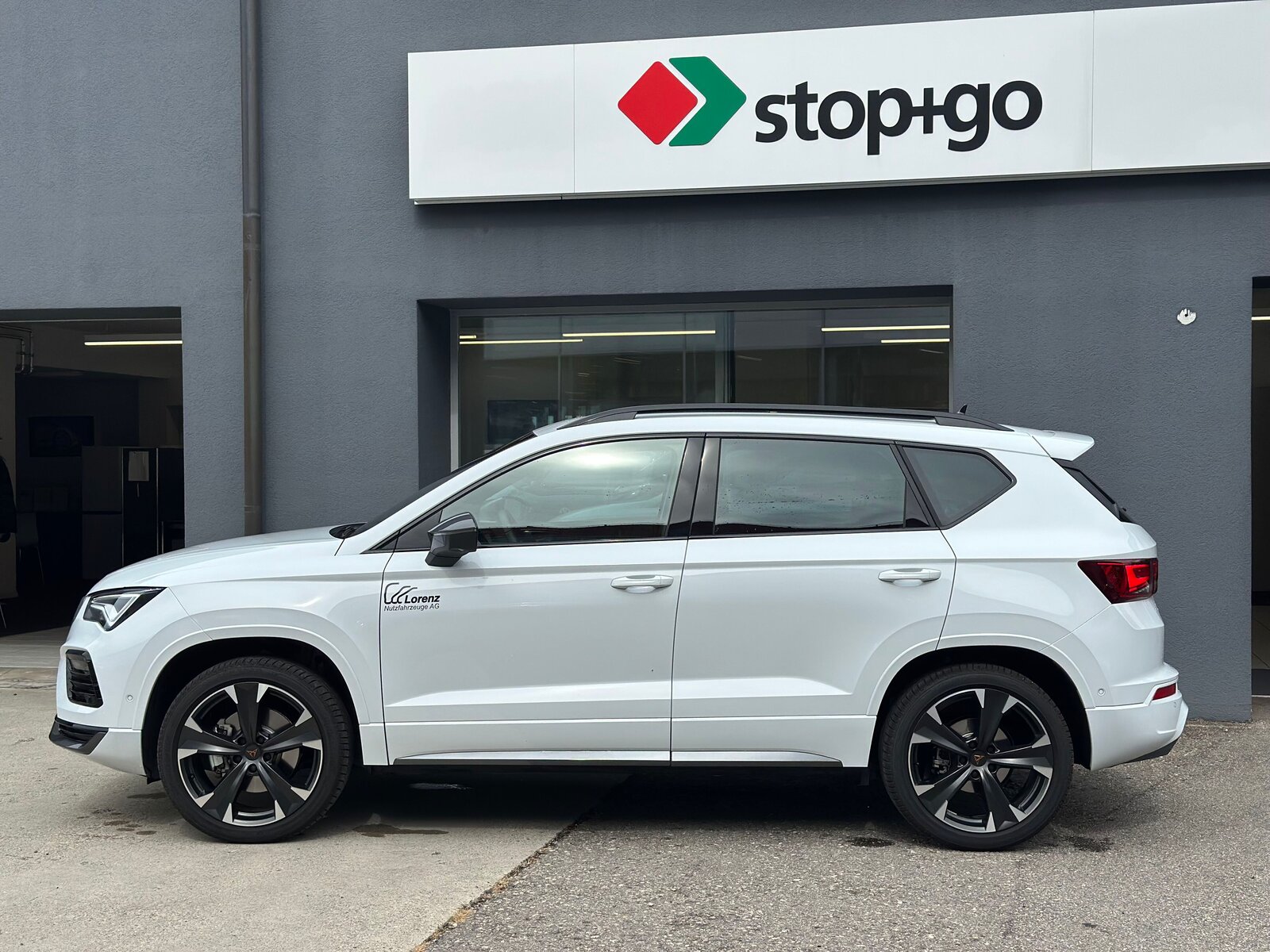 CUPRA Ateca 2.0TSI Inicio 4Drive DSG, Petrol, Second hand / Used, Automatic - 3