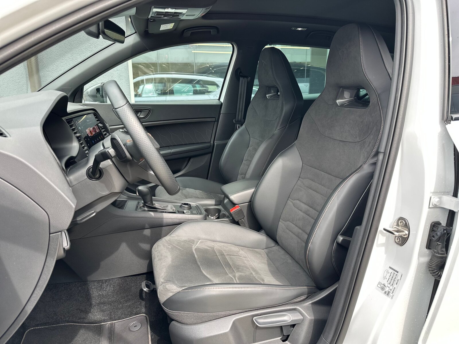CUPRA Ateca 2.0TSI Inicio 4Drive DSG, Petrol, Second hand / Used, Automatic - 5