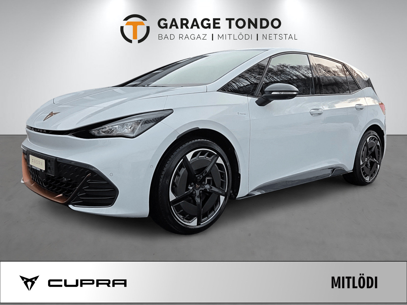 CUPRA Born Adrenaline