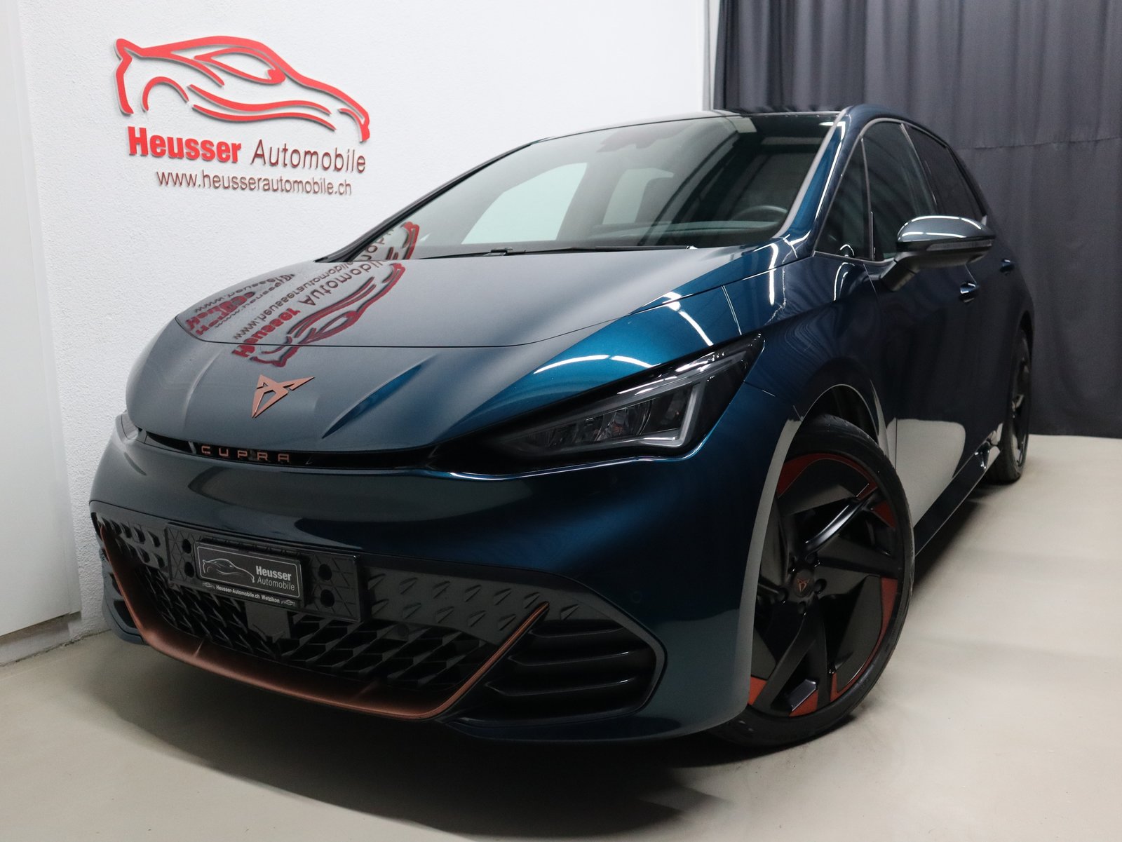 CUPRA Born El Primero Tres - Panorama - Navi - Leder/Alcanta