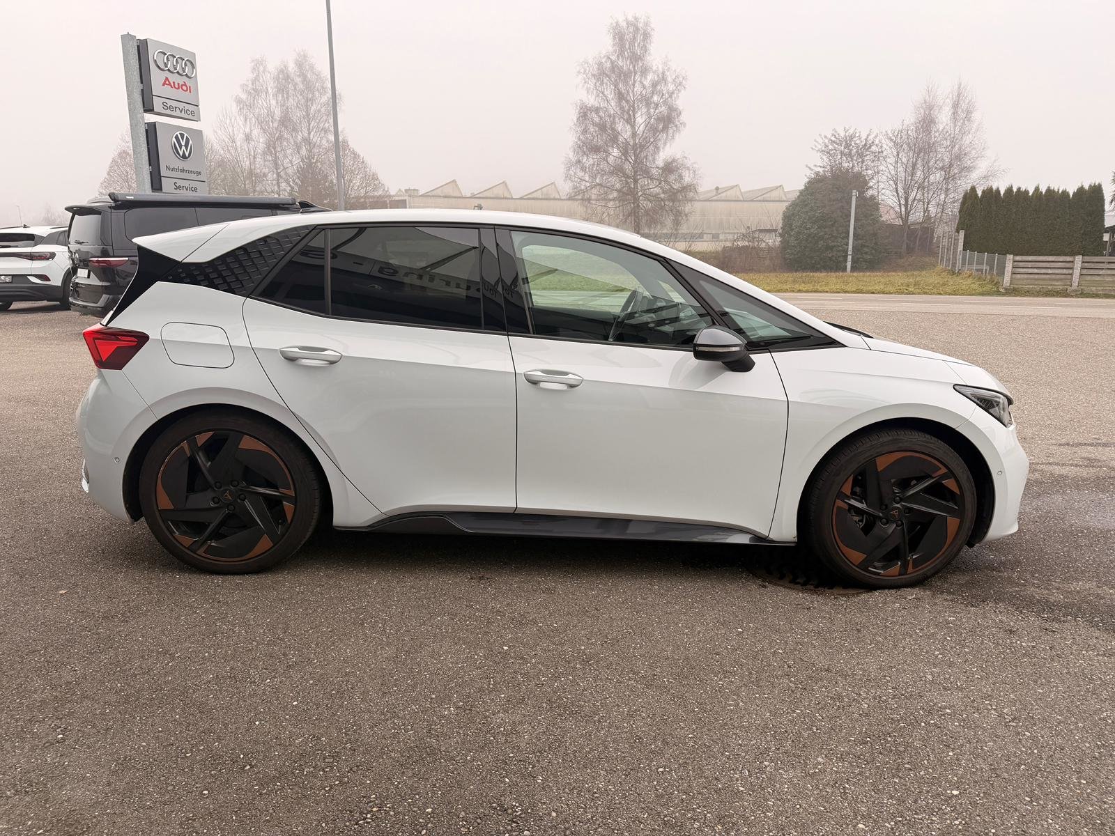 CUPRA Born 58 kWh, Elektro, Occasion / Gebraucht, Automatik - 7