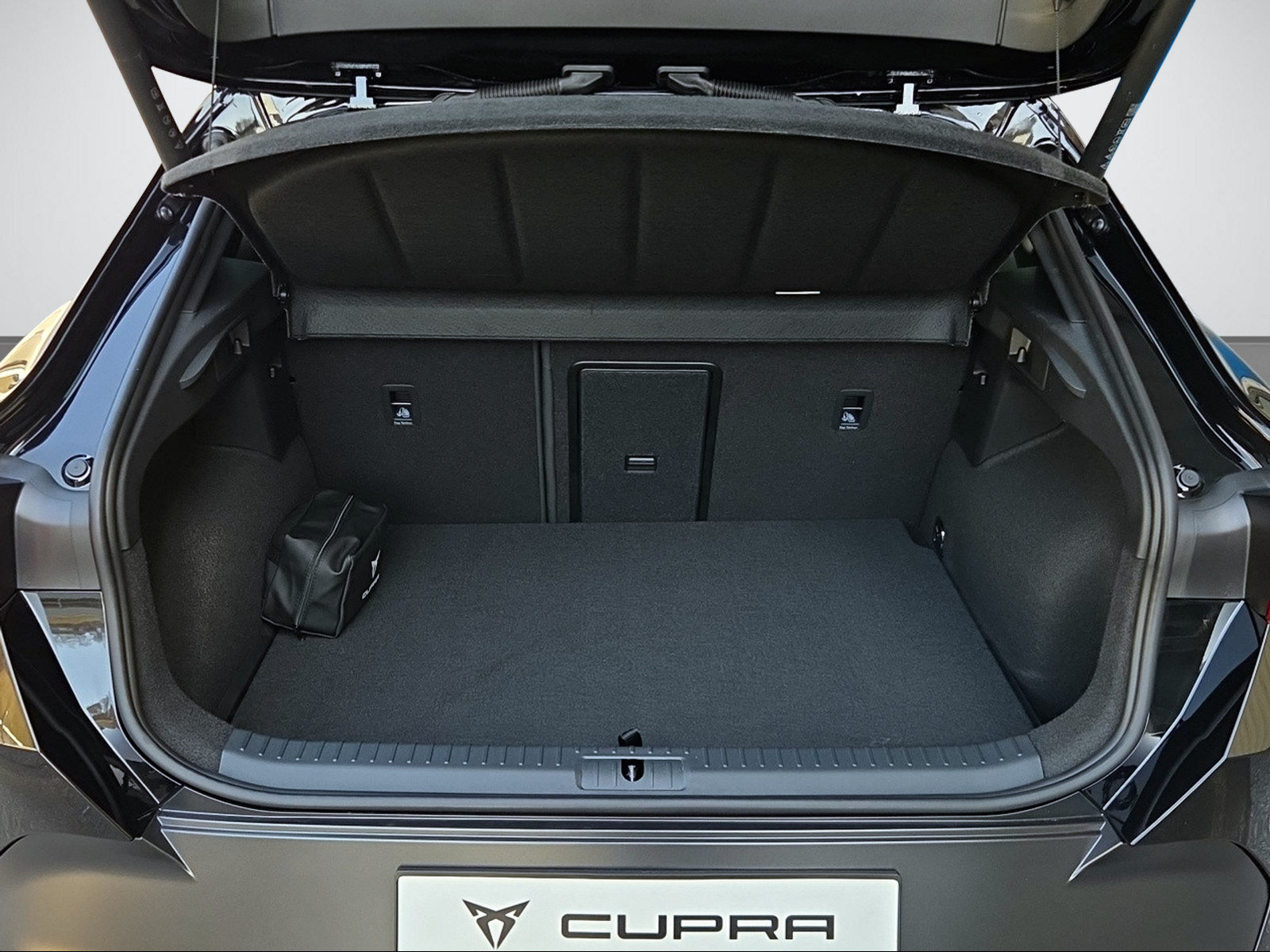 CUPRA Formentor 2.5 TSI VZ5 Prime Edition 4Drive DSG, Petrol, New car, Automatic - 7
