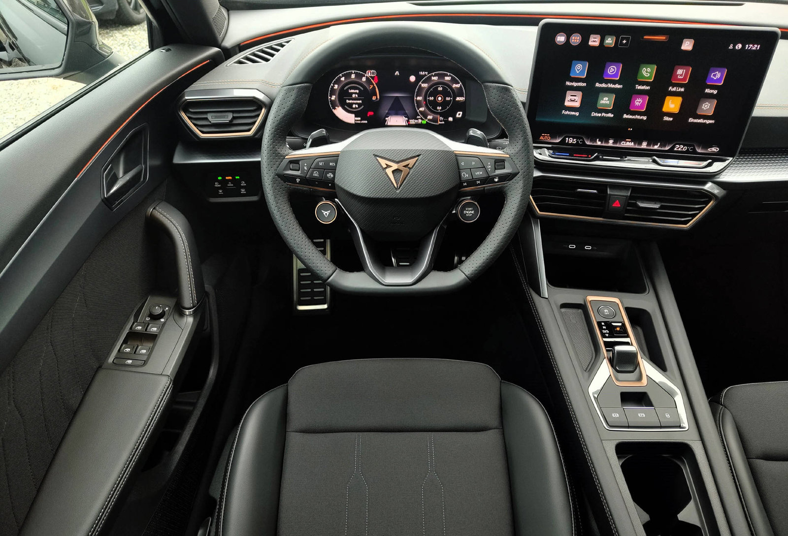 CUPRA Formentor 1.5 eTSI DSG, Mild-Hybrid Benzin/Elektro, Neuwagen, Automatik - 5