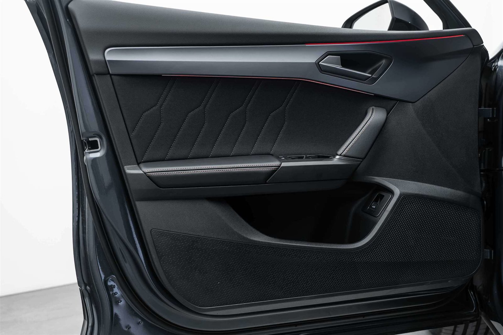 CUPRA Formentor 1.5 TSI DSG-Automat NEW, Hybride Léger Essence/Électricité, Voiture nouvelle, Automatique - 7