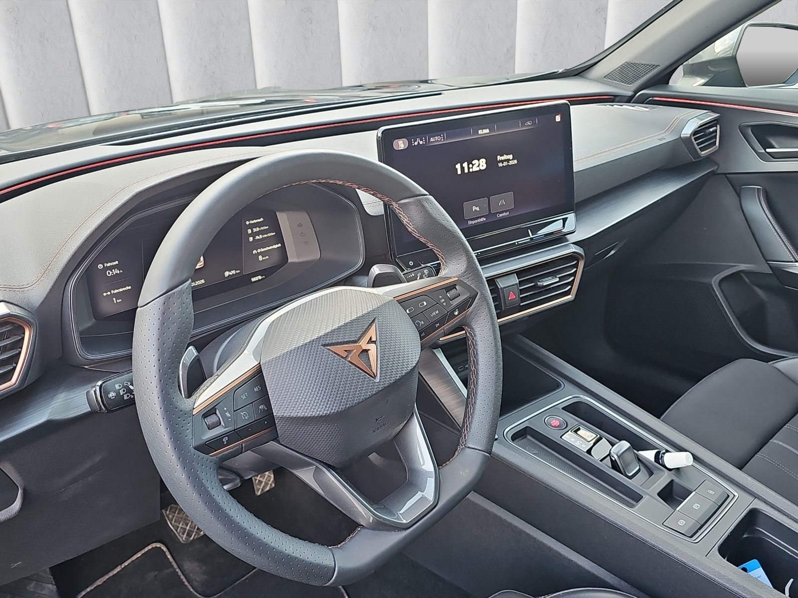 CUPRA FORMENTOR Allalin 1.4 e-HYBRID 204PS 6D (netto), Hybride Intégral Essence/Électricité, Occasion / Utilisé, Automatique - 7