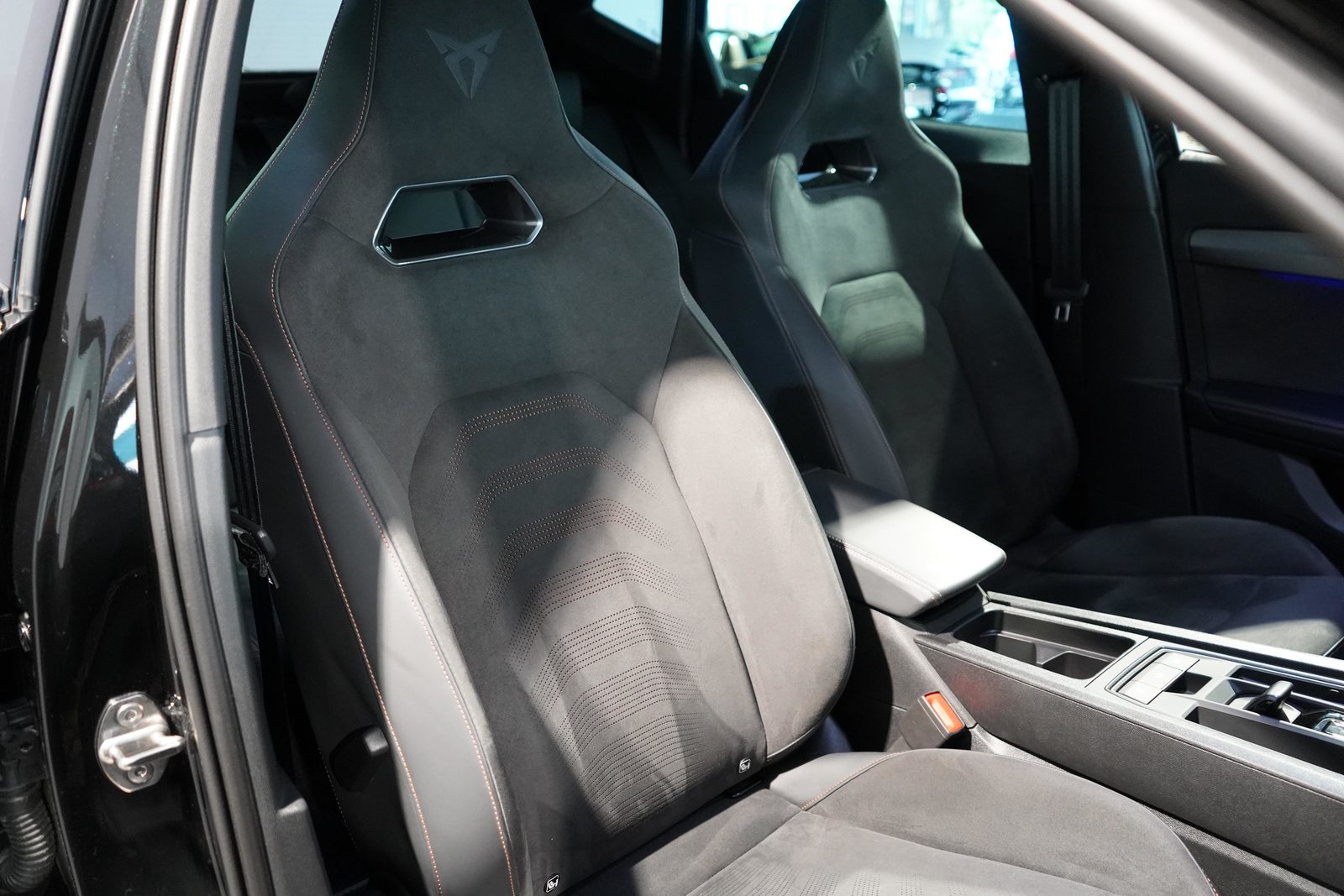 CUPRA Formentor 2.0 TSI VZ Tribe Edition 4Drive DSG, Essence, Occasion / Utilisé, Automatique - 7