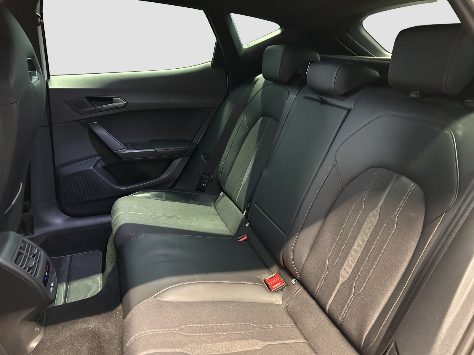 CUPRA Formentor 1.4 e-HYBRID pHEV VZ DSG - AHK - 360 Kamera, Plug-in-Hybrid Petrol/Electric, Second hand / Used, Automatic - 7