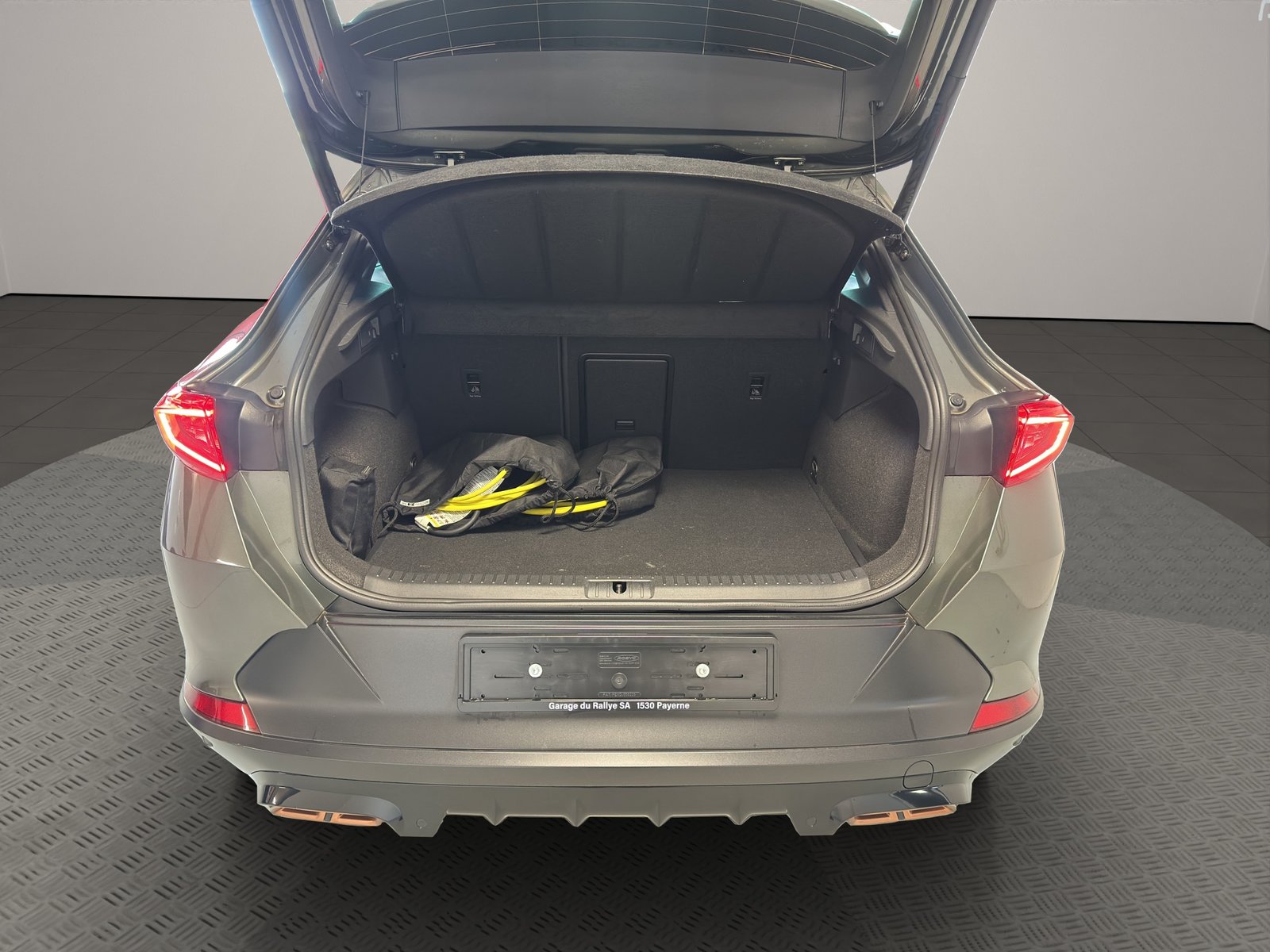 CUPRA Formentor 1.4 e-HYBRID pHEV Tribe Edition DSG, Plug-in-Hybrid Petrol/Electric, Second hand / Used, Automatic - 7